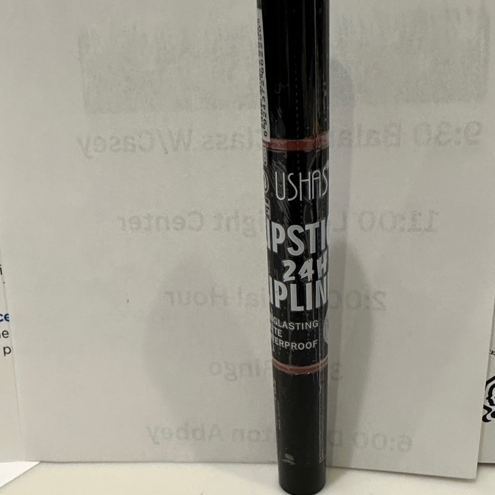 Black Lip Liner Pen